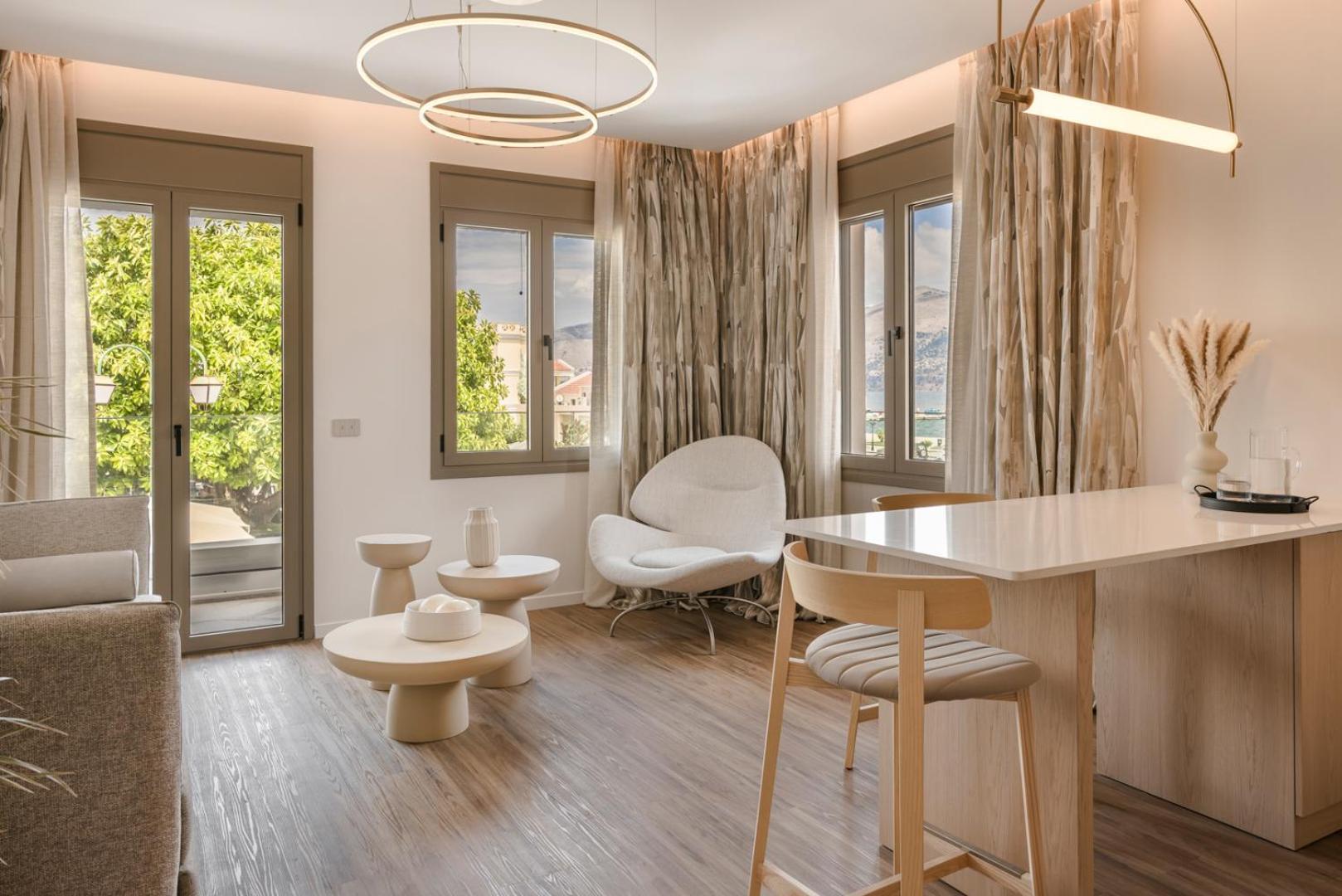 Piazza Suites ลิคชูรี ภายนอก รูปภาพ